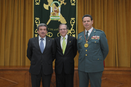 D. Luis García Garrido, D. Alberto Máximo Pérez Calero y D. Laurentino Ceña Coro.