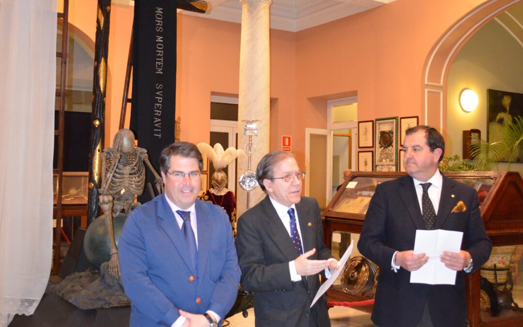 La exposición Mors Mortem Superavit inaugurada en el Ateneo