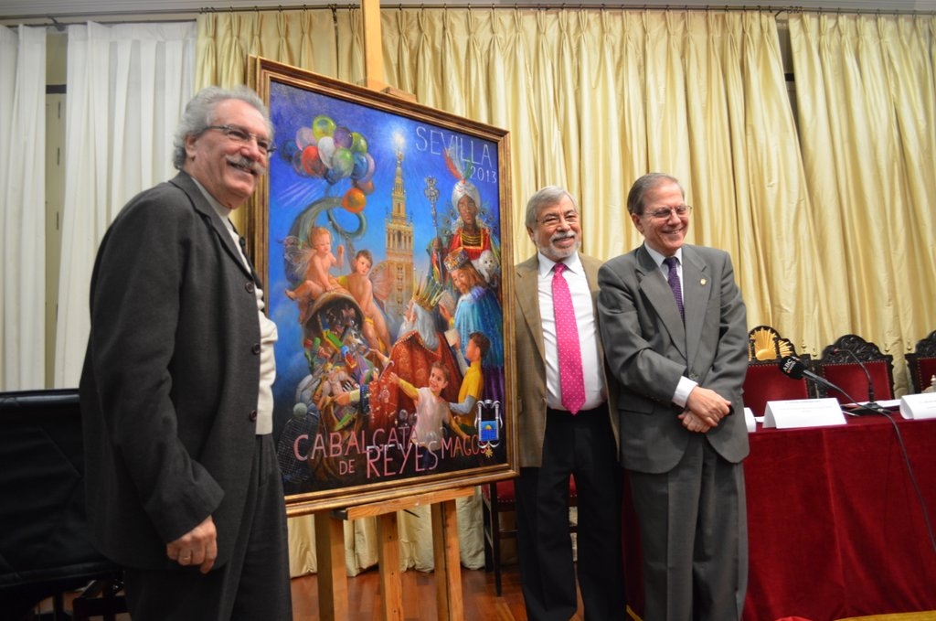 El autor del cartel, Pepe Bedoya, junto al Presidente de la Sección de Bellas Artes del Ateneo, Antonio Zambrana Lara y al Presidente del Ateneo, Alberto Máximo Pérez Calero