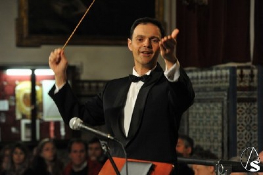 Francisco Javier Gutiérrez Juan, Director de la Banda Sinfónica Municipal de Sevilla y Presidente de la Sección de Música del Ateneo. Fuente imagen: Artesacro