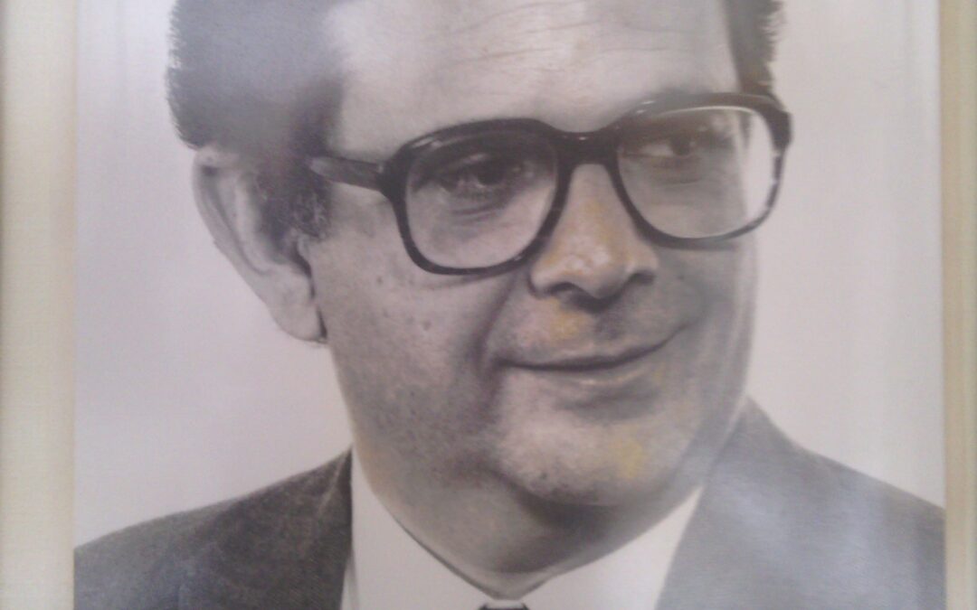 Reseña biográfica sobre Ramón Espejo y Pérez de la Concha con motivo de su fallecimiento, escrita por el Presidente del Ateneo, Alberto Máximo Pérez Calero