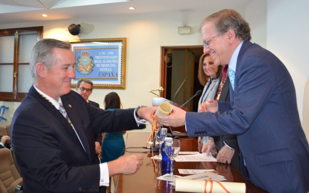 Presentado el premio Dr. Antonio Hermosilla Molina, de la Real Academia de Medicina de Sevilla y patrocinado por el Excmo. Ateneo de Sevilla