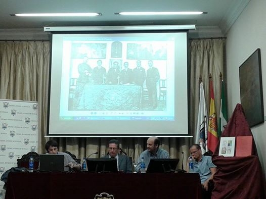 La Revista se presentó en el Salón de Actos del Ateneo el viernes 2 de mayo