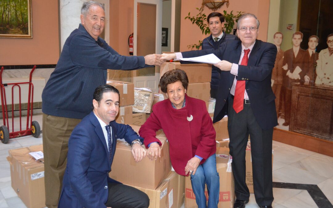 La Cabalgata de Reyes Magos del Ateneo de Sevilla entrega tres toneladas de alimentos a economatos y comedores sociales de Sevilla