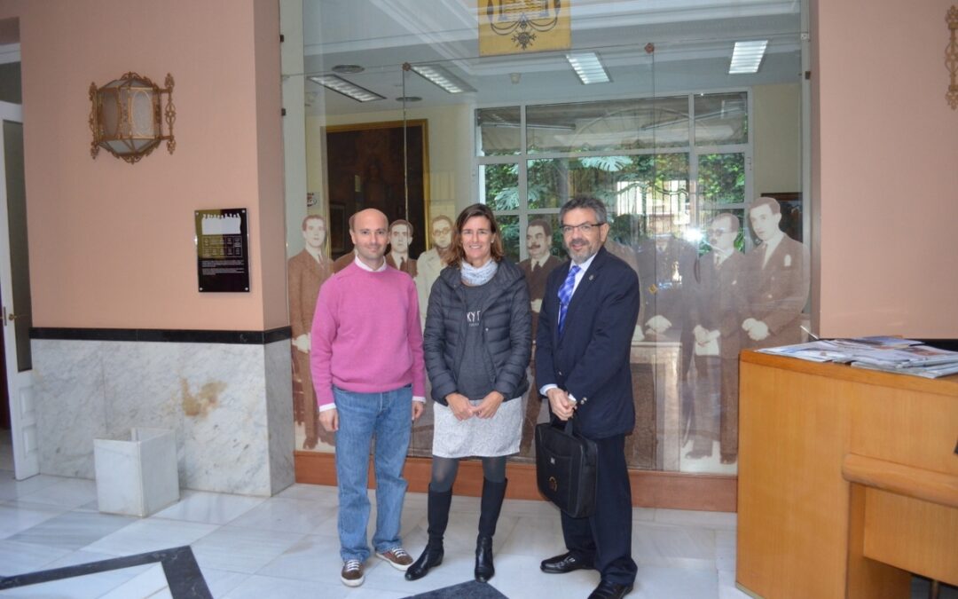 Visita al Ateneo de un grupo de estudiantes del Colegio Portaceli