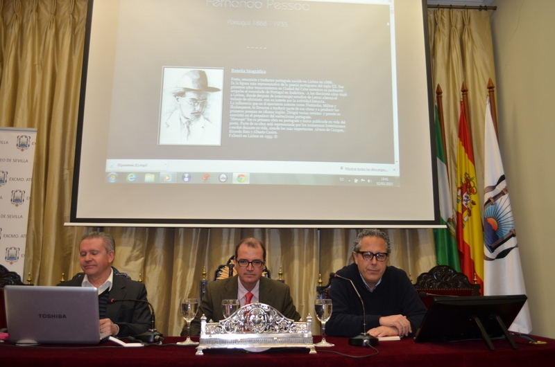 Nueva sesión del Aula de Poesía, por el Profesor Manuel Ángel Vázquez Medel