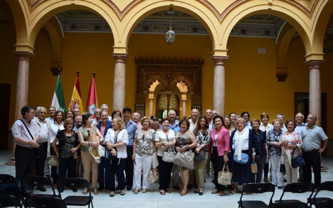 Un grupo de ateneístas, con su Presidente Alberto Máximo Pérez Calero, realizó una excursión cultural a la localidad gaditana de Sanlúcar de Barrameda