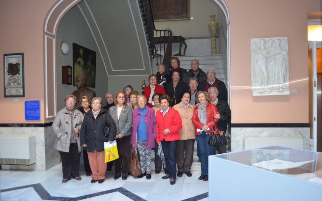 La Asociación de Mujeres ‘Los Remedios’ visita el Ateneo de Sevilla
