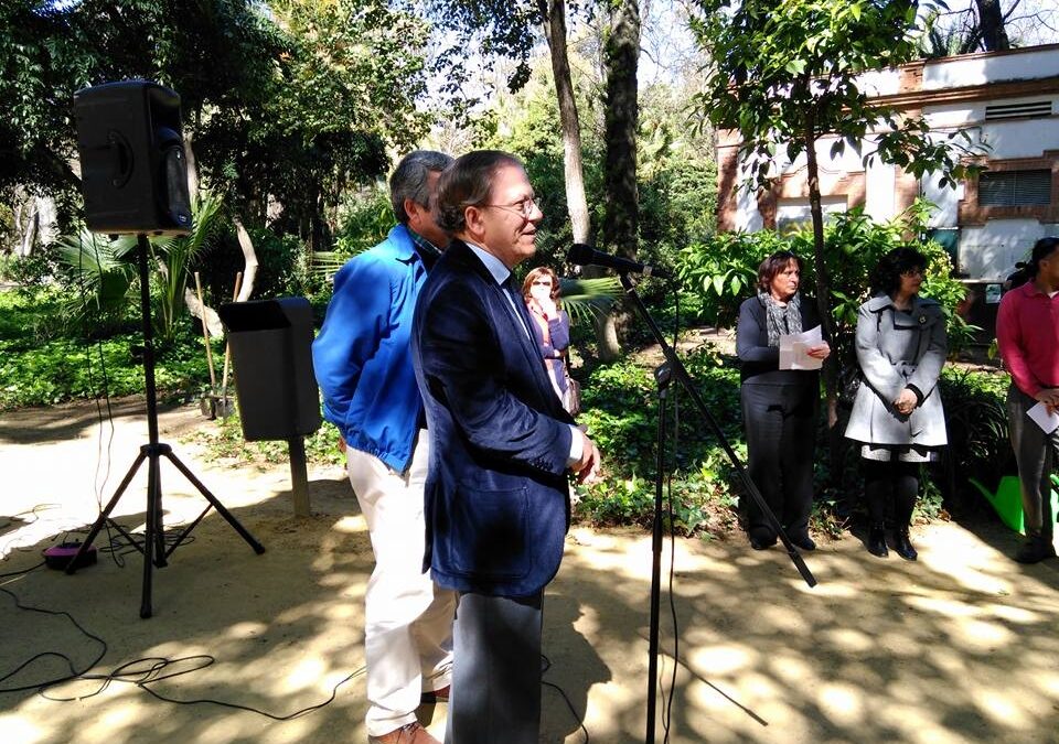 El Presidente del Ateneo, Alberto Máximo Pérez Calero, ha participado en el homenaje a la víctima aparecida en el Parque de María Luisa