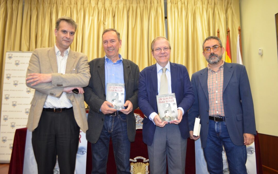 Presentada la novela ‘Un general para Hitler’ (Algaida Editores), del autor Francisco Núñez Roldán