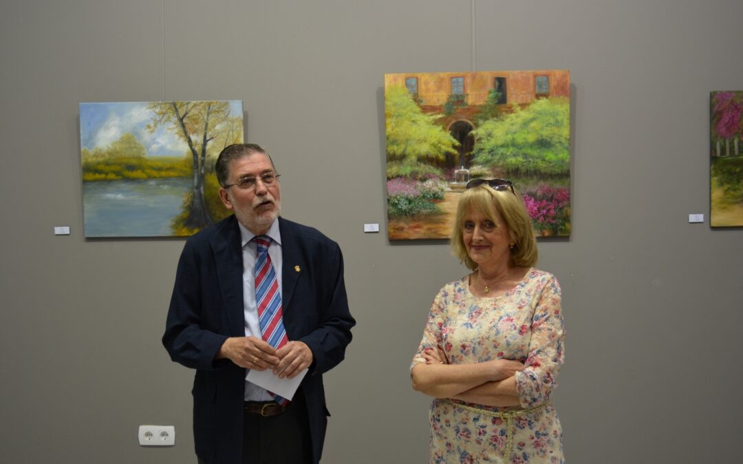 Inauguración de la exposición de pintura IMÁGENES PLASMADAS, de la que es autora Mercedes Montes Morales