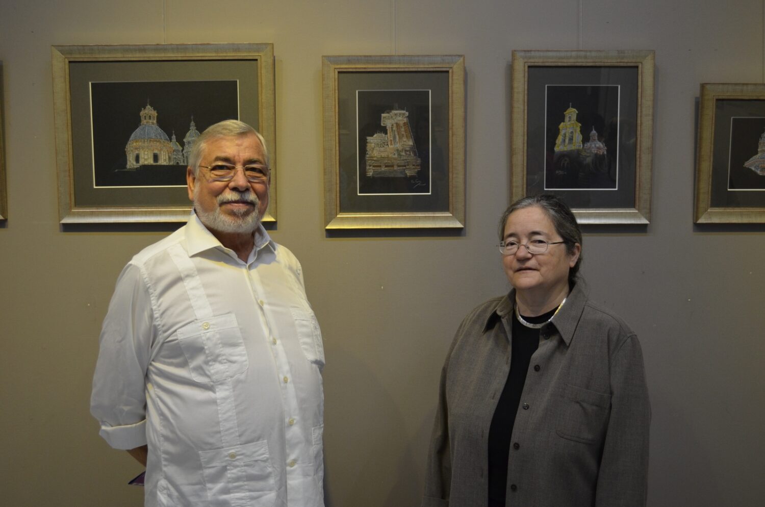 La autora, Pau Ferrer, junto al Presidente de la Sección de BB.AA. del Ateneo, Antonio Zambrana Lara