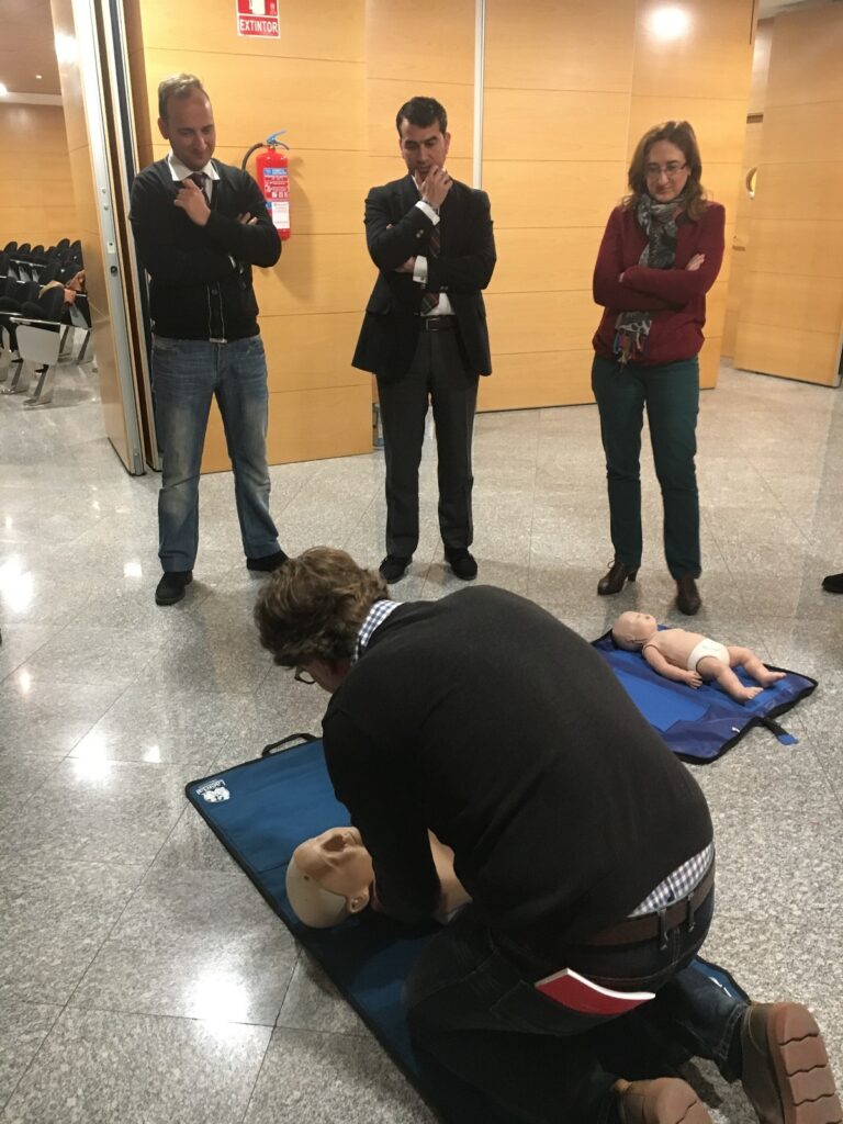 Paco Hernández, Juan Francisco Rodríguez y Paqui Villa durante el curso de formación en Nisa Aljarafe