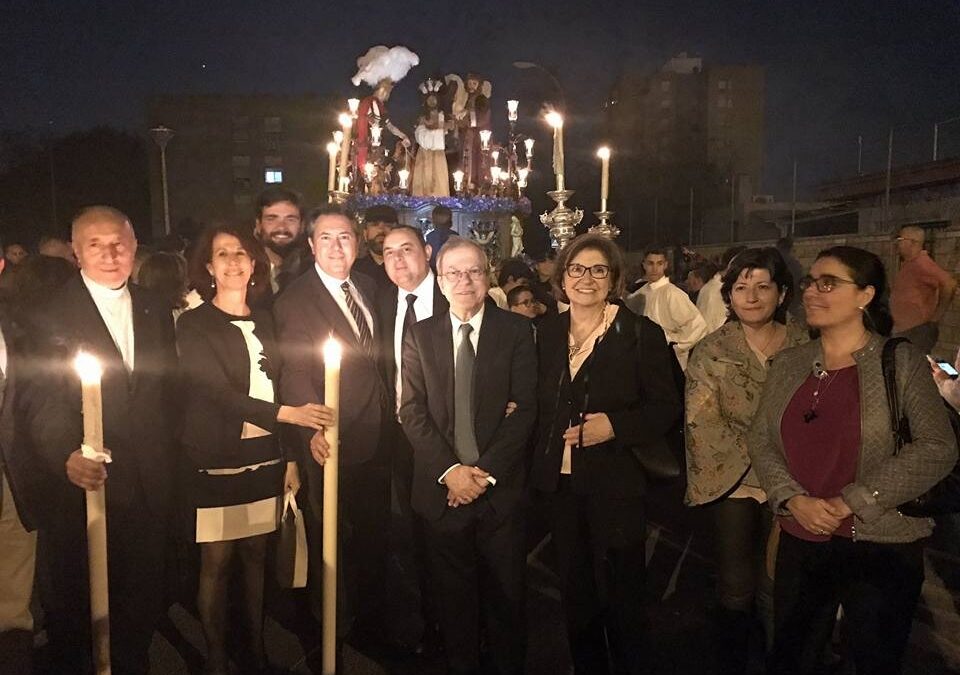 El Ateneo acompañó a la Agrupación Bendición y Esperanza, del Polígono Sur, el Viernes de Dolores