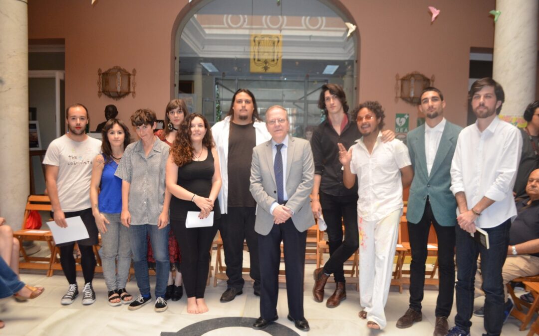 Más de un centenar de personas se dieron cita en el Ateneo para ver a JÓVENES POETAS en la BATALLA LÍRICA HOMENAJE GENERACIÓN DEL 27
