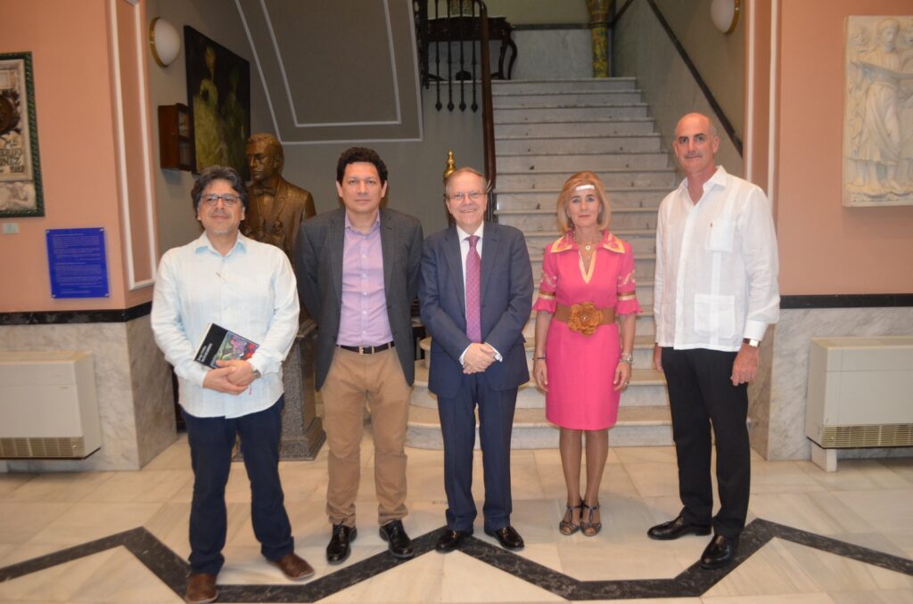 Fernando Iwasaki, Jorge Galán, Alberto Máximo Pérez Calero, Isabel Cuadrado e Ignacio de Cossío