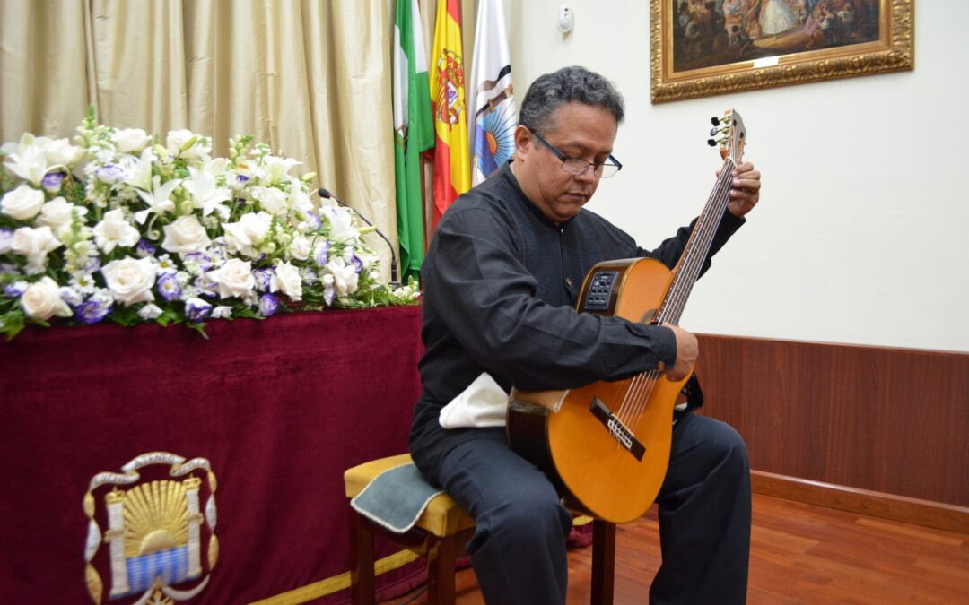El guitarrista mexicano Álvaro D’Orduña ofreció un concierto en el Ateneo
