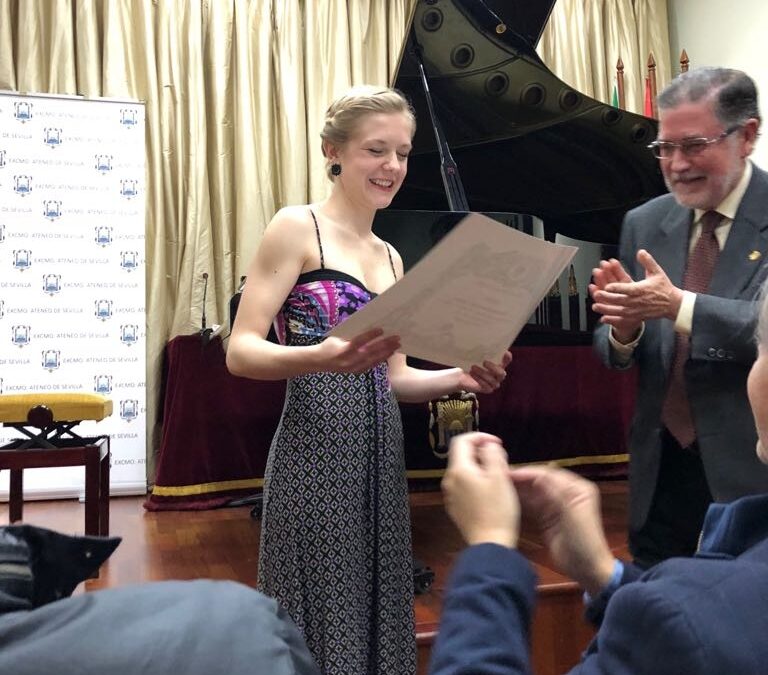 Concierto de piano a cargo de la joven Krystyna Donovalova