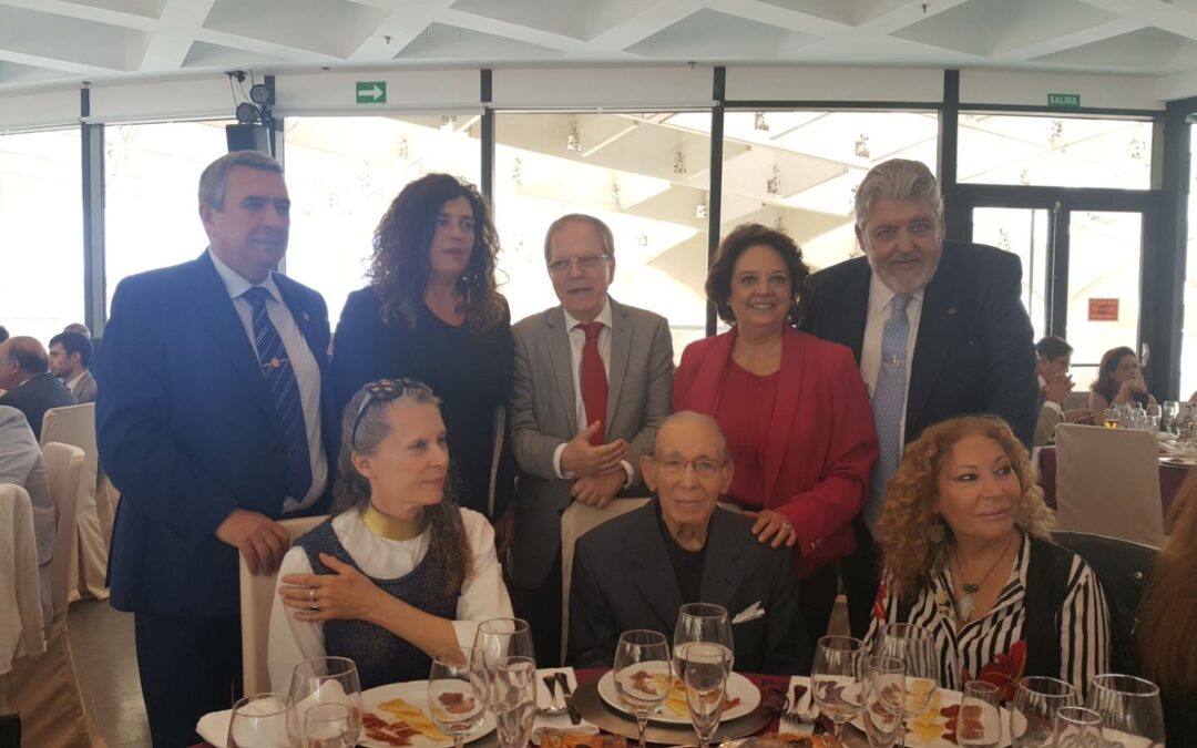 Premio a la trayectoria de Salvador Távora, de El Pinsapo