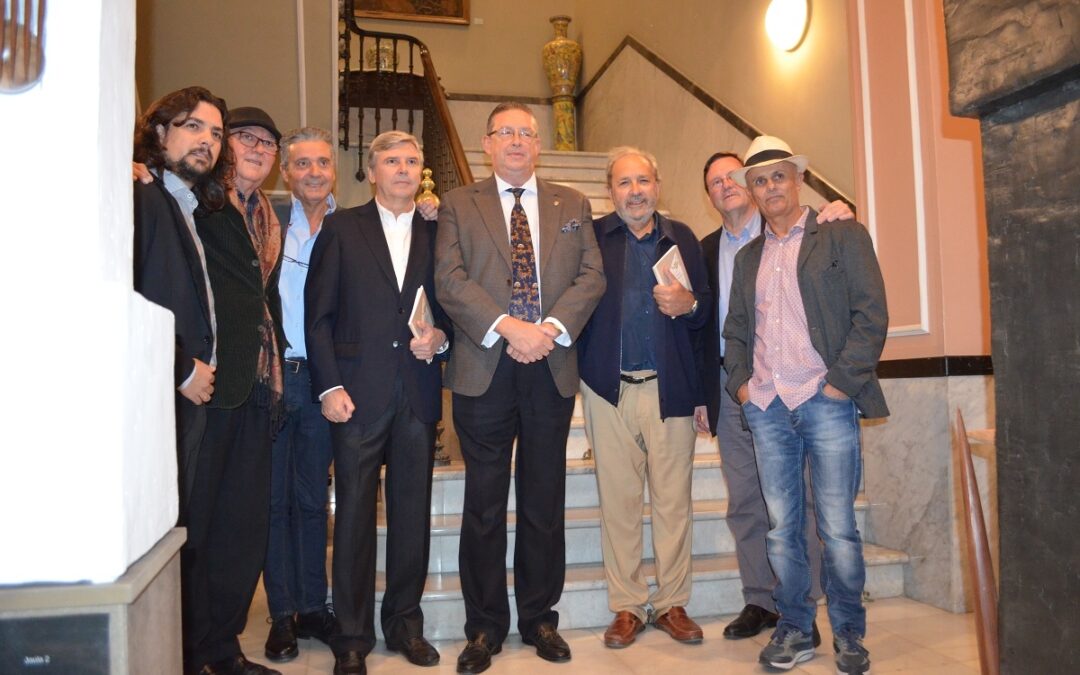 Presentación del libro CON TODAS LAS DE PERDER de Víctor Jiménez. Presentado por Antonio García Barbeito