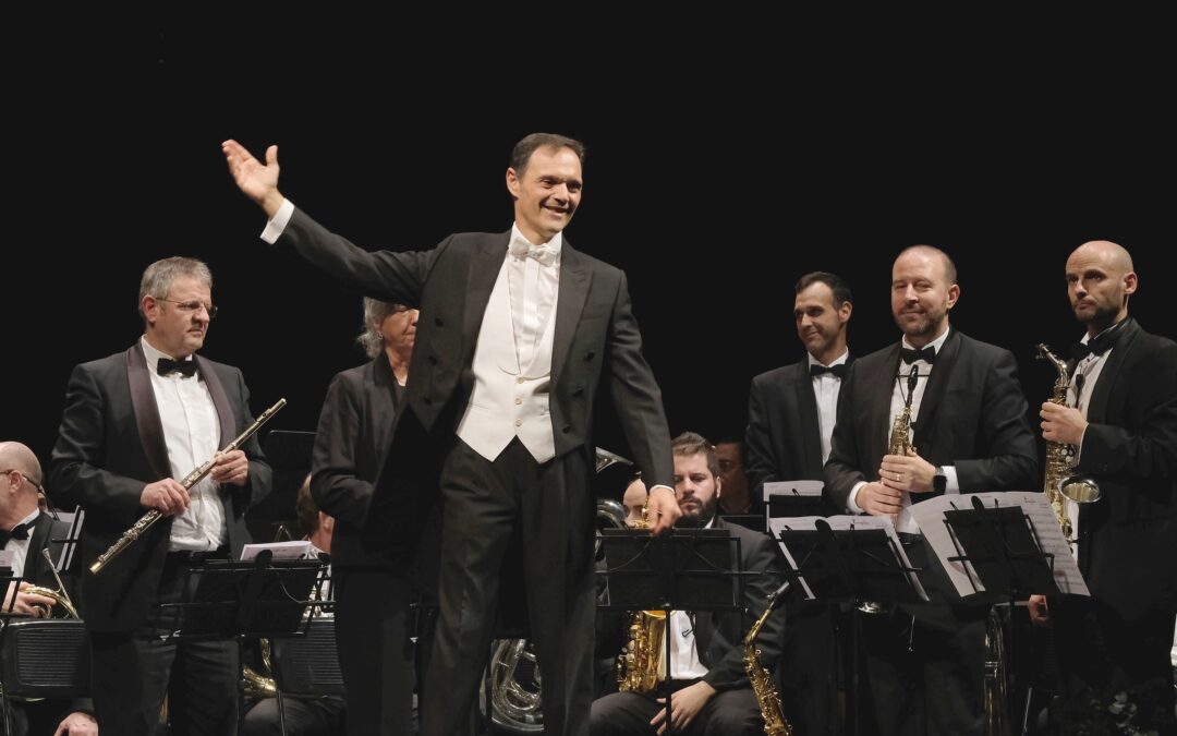 Concierto Extraordinario de Navidad por la Banda Sinfónica Municipal de Sevilla dirigida por Francisco Javier Gutiérrez Juan