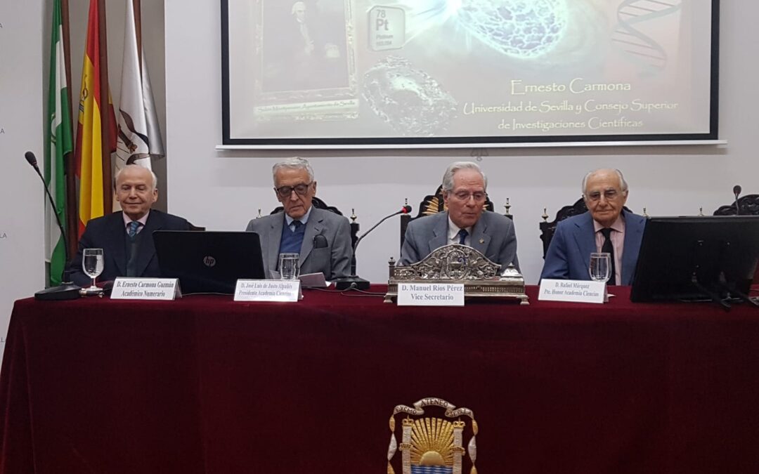 El Catedrático Ernesto Carmona en ‘Los Martes de la Academia’