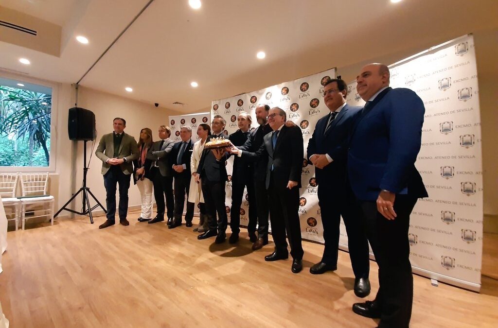 Los Reyes Magos desayunan en La Raza