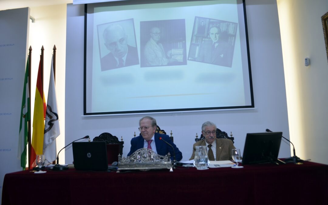 El Dr. Alberto Máximo Pérez Calero en el Curso de Temas Sevillanos