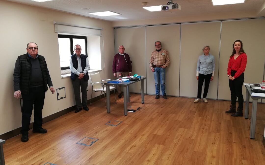 Equipo médico y humano en la lucha contra el COVID-19