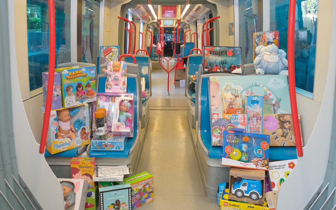 Recogidos más de 8.000 juguetes en la Operación Buena Gente 2023 de Radio Sevilla