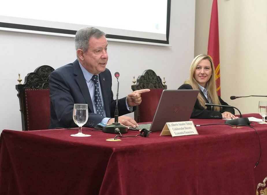 Conferencia: «Naturaleza de las decisiones financieras en la economía doméstica»