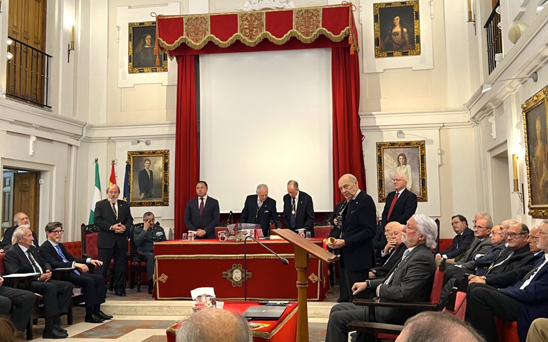 El Excmo. Ateneo de Sevilla entrega el Premio Antonio Hermosilla de la Real Academia de Medicina y Cirugía de Sevilla