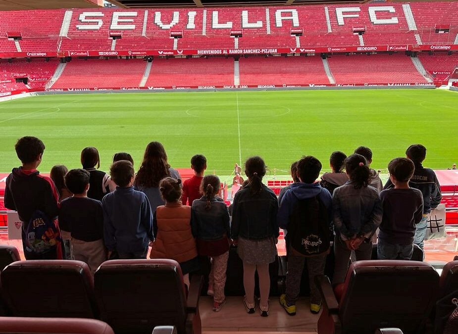 El Ateneo de Sevilla organiza una excursión con niños de acogida