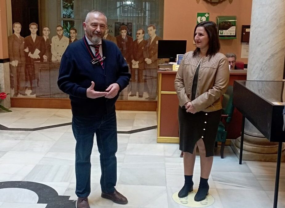 Presentación de las cartelas de paso de la Asociación «Amor y Bondad» de Sevilla Este