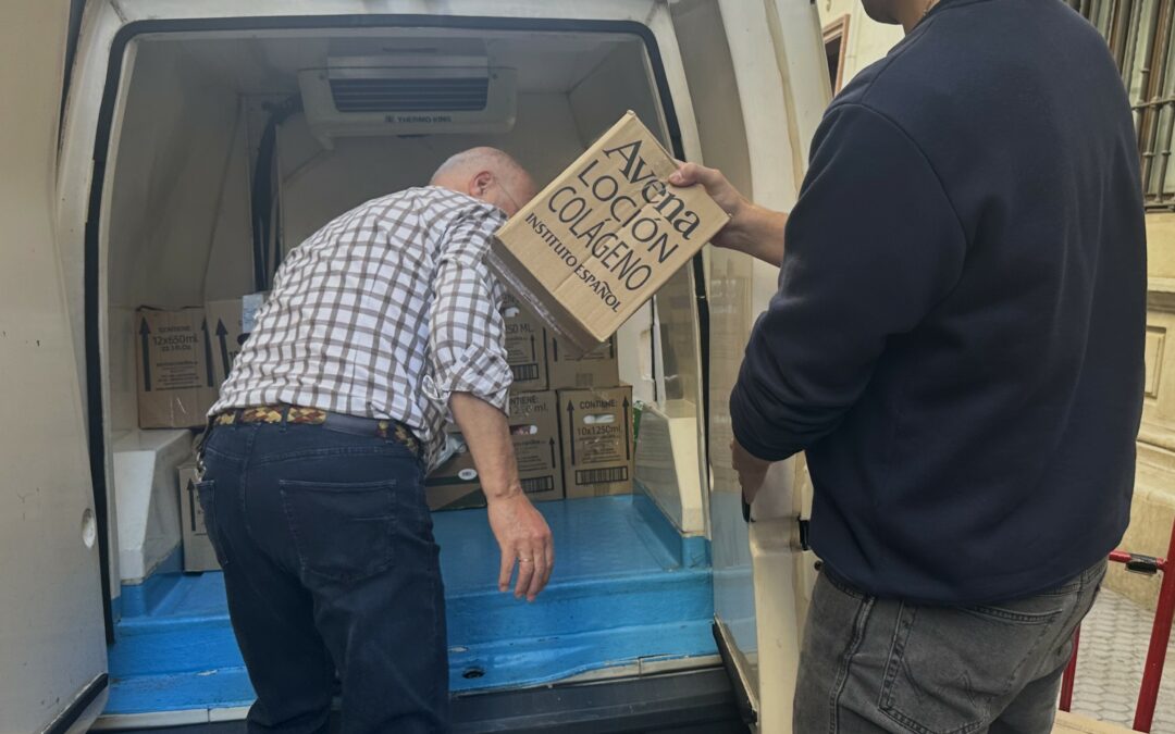 El Ateneo de Sevilla entrega productos de higiene personal