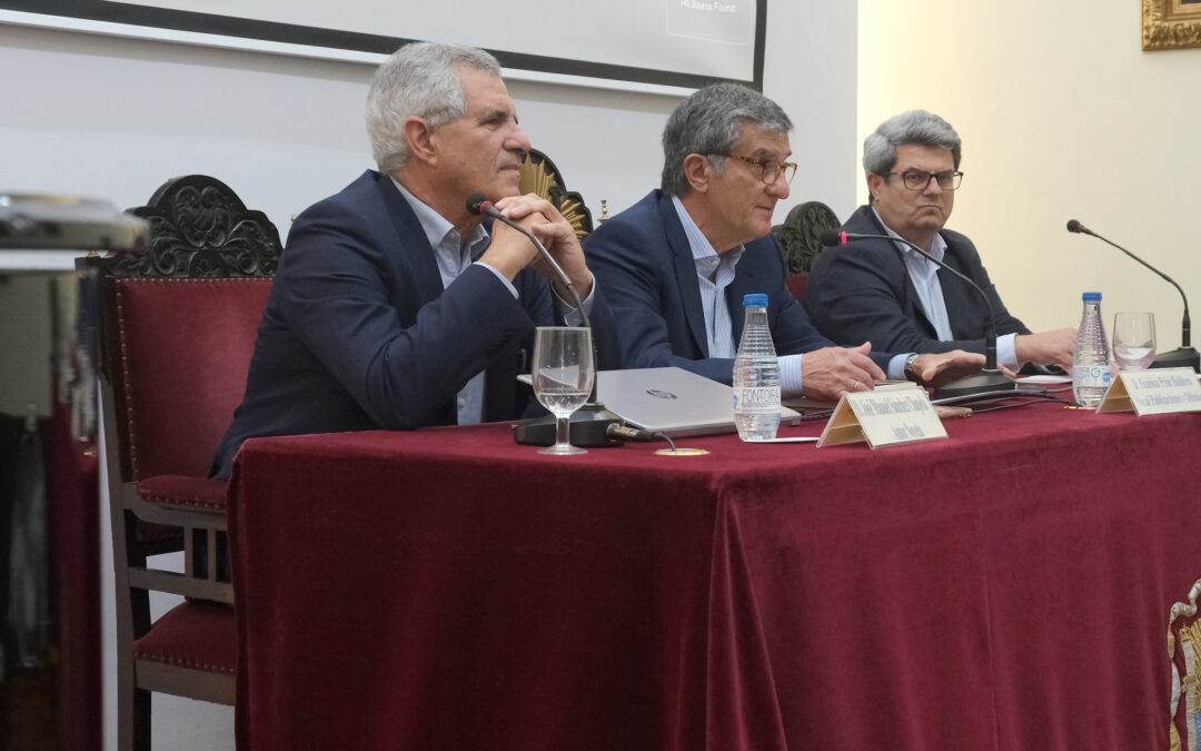 El Ateneo de Sevilla presenta Campanas de Soledad, la última novela de José Manuel Sánchez Chapela